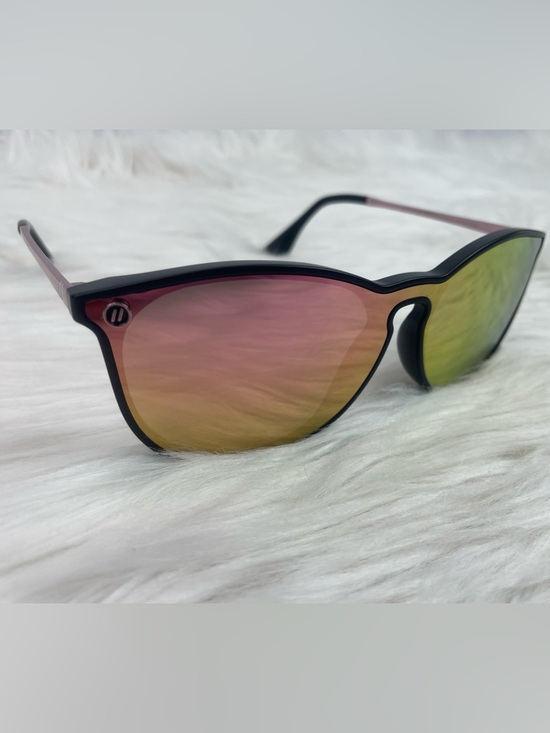 Blenders Polarized PureBlend Sunglasses, North Park X2, Rose Theater II main image 13